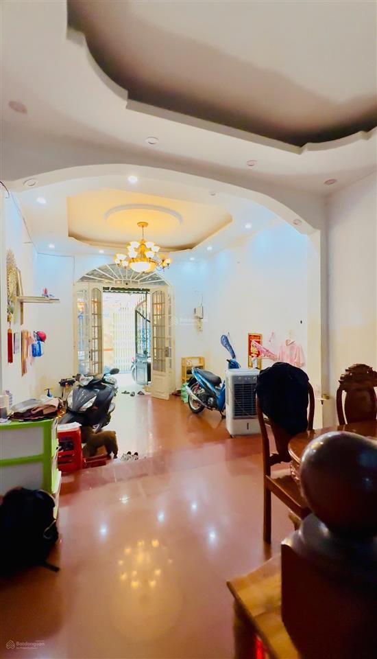 Nhà hẻm đẹp, 4 tầng (4x15m), gần mặt tiền âu dương lân p3 q8