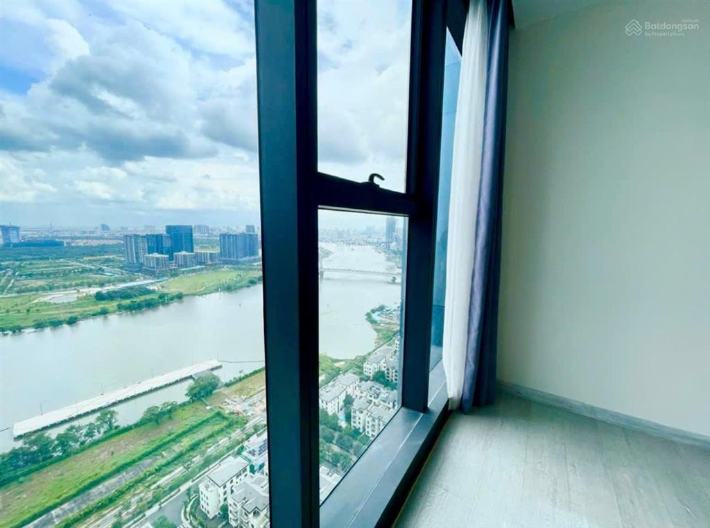 Chủ bán căn 3 phòng view sông giá tốt hiện tại vinhome golden river