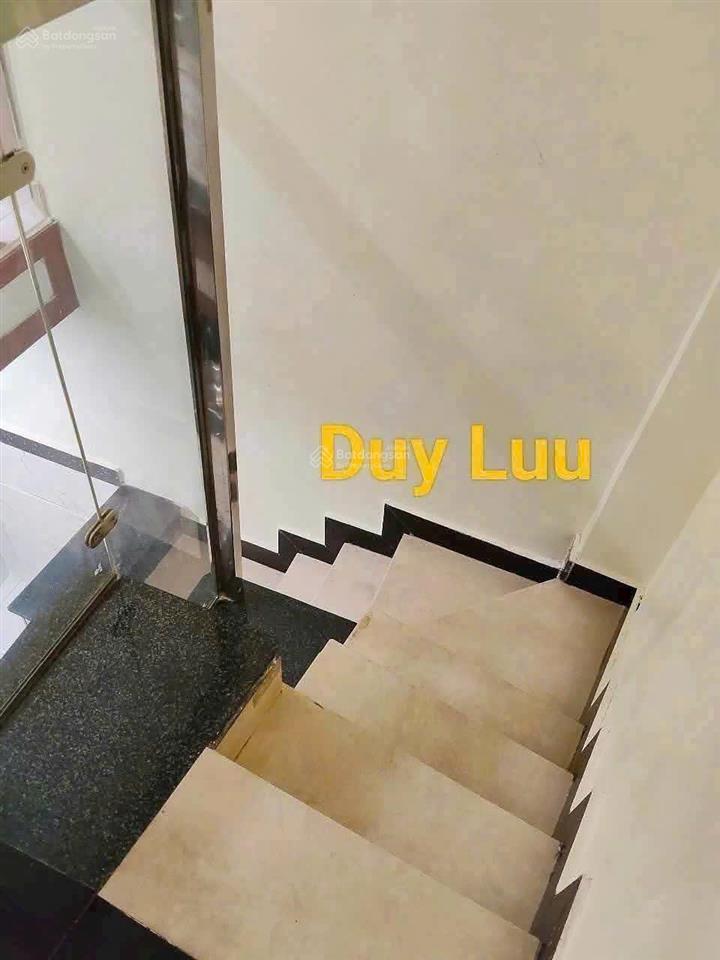 Cho thuê nhà hẻm 3 gác, 1 xe, đường nghĩa thục, quận 5