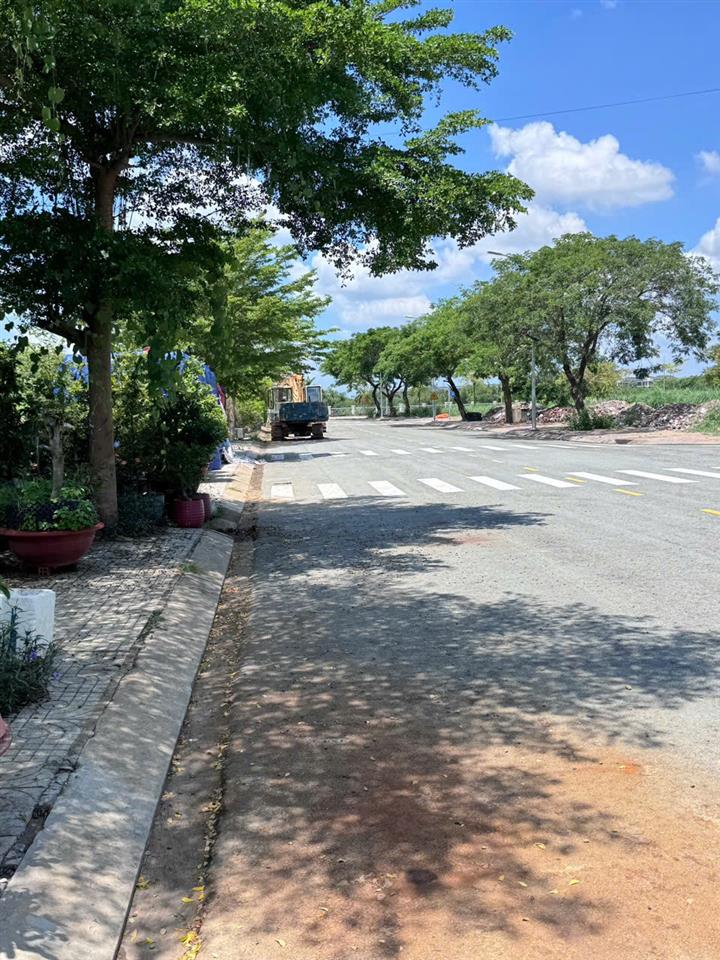 Bán đất kdc bộ công an ven sông  nhà bè  sổ hồng lâu dài  mặt tiền phạm hữu lầu