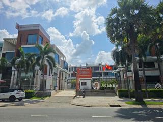 Cần tiền bán nhanh căn biệt thự galleria mt đường nguyễn hữu thọ nhà bè
