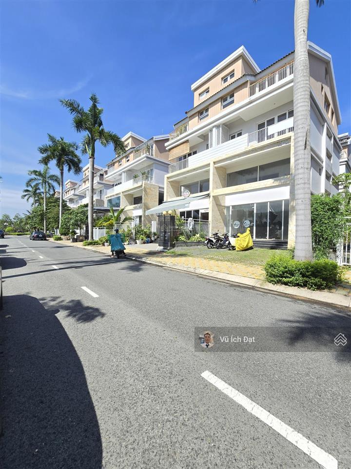 Bán bt dragon parc đường nguyễn hữu thọ, nhà bè, dt 8x21m (dtsd 278m2)  0909 389 ***