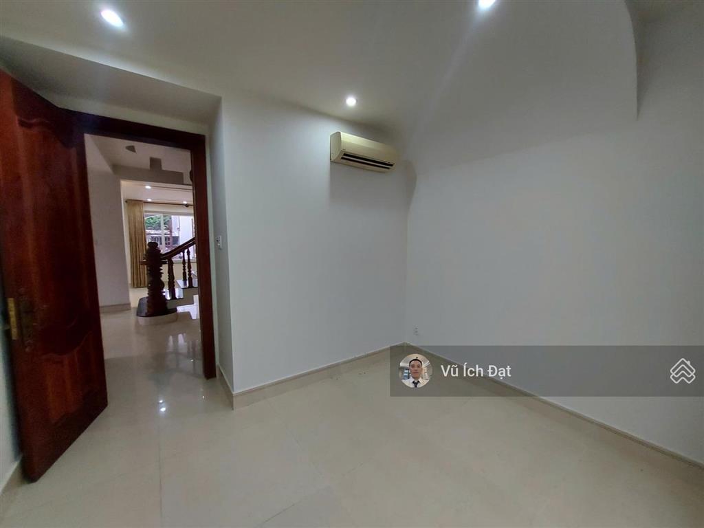 [cho thuê] biệt thự sadeco phước kiển a 10x20m đường xe hơi vị trí vàng sát quận 7