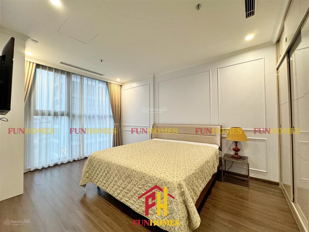 Cho thuê căn hộ hoa hậu góc view công viên khủng long tại vinhomes symphony full nội thất hiện đại