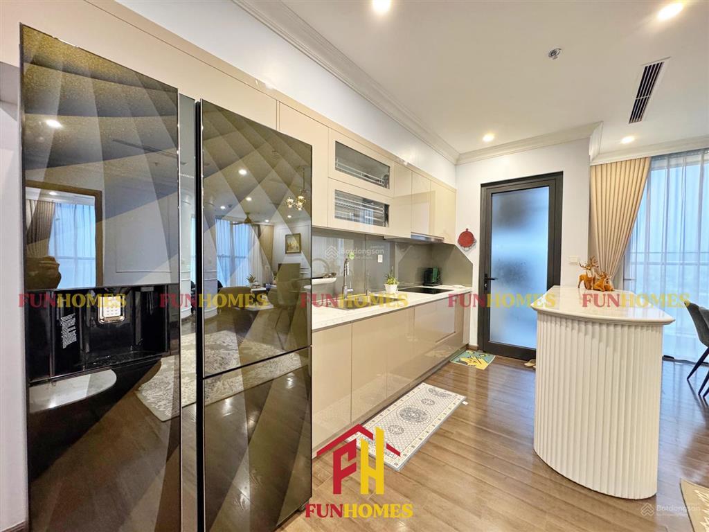 Cho thuê căn hộ hoa hậu góc view công viên khủng long tại vinhomes symphony full nội thất hiện đại