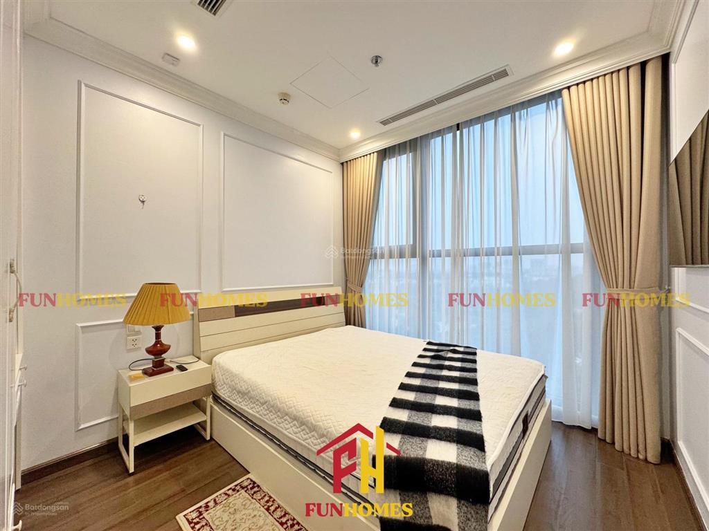 Cho thuê căn hộ hoa hậu góc view công viên khủng long tại vinhomes symphony full nội thất hiện đại