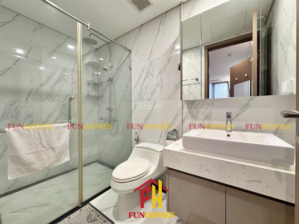 Cho thuê căn hộ hoa hậu góc view công viên khủng long tại vinhomes symphony full nội thất hiện đại