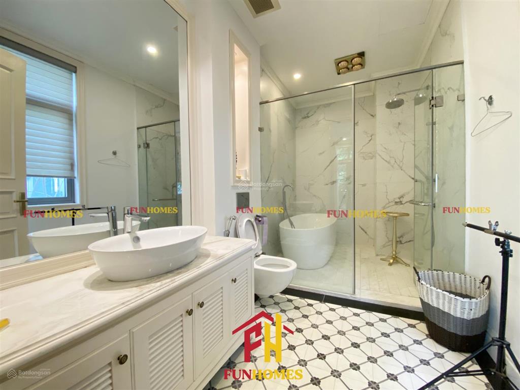 Biệt thự cho thuê cạnh hồ điều hoà vinhomes the harmony đầy đủ nội thất hiện đại