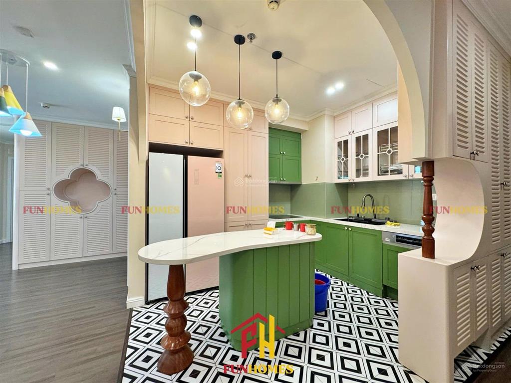 Cho thuê ch đập thông vinhomes symphony, đầy đủ nội thất cao cấp, tầng cao, view thoáng