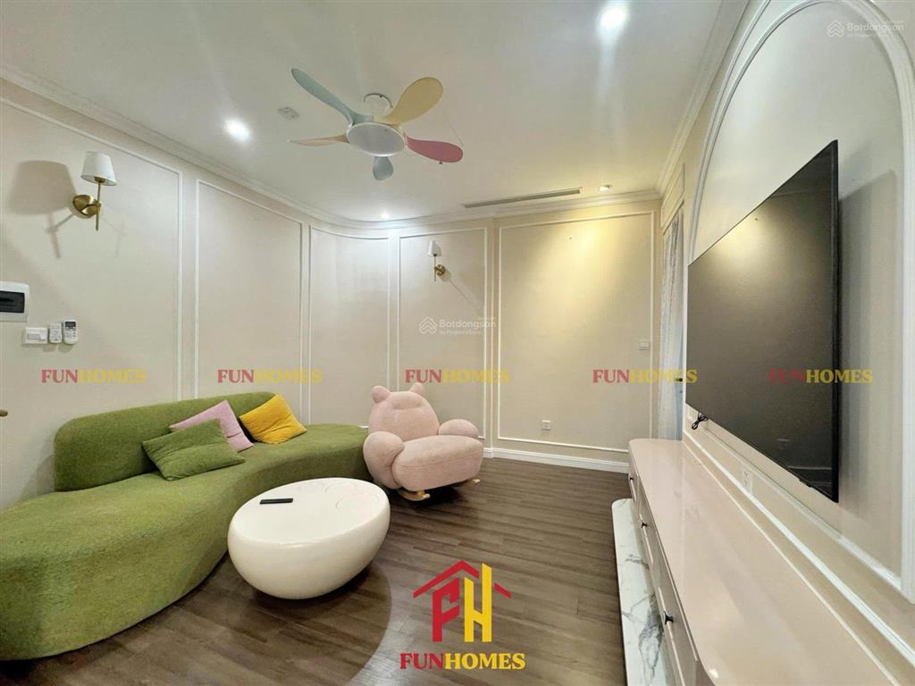 Cho thuê ch đập thông vinhomes symphony, đầy đủ nội thất cao cấp, tầng cao, view thoáng