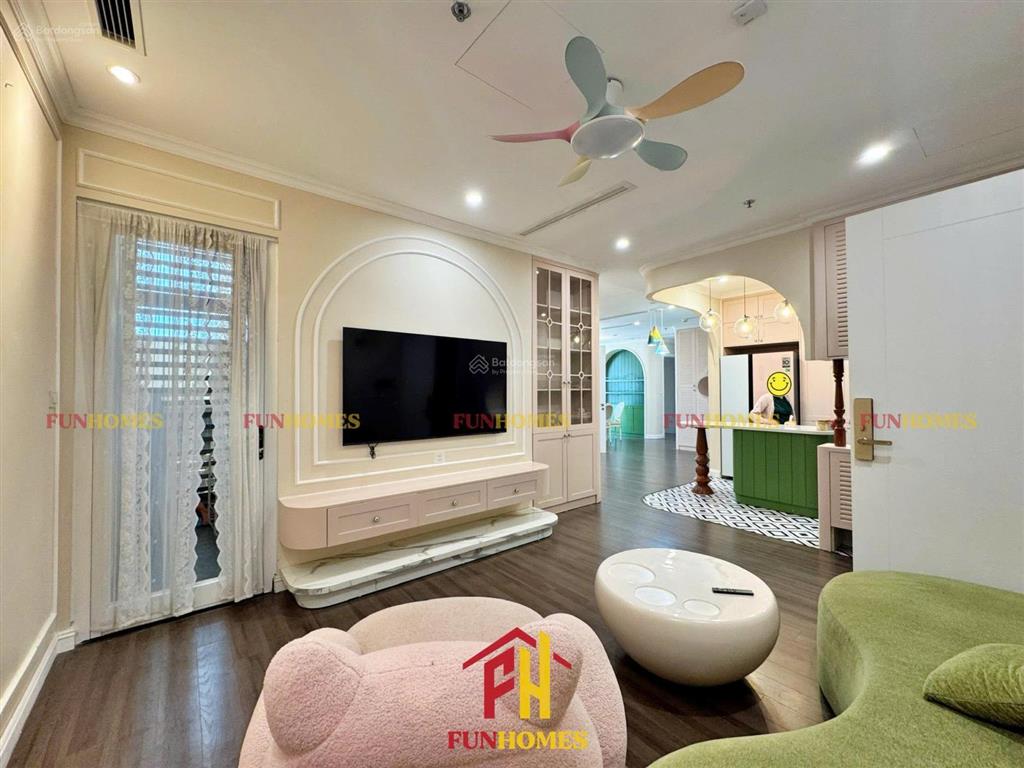 Cho thuê ch đập thông vinhomes symphony, đầy đủ nội thất cao cấp, tầng cao, view thoáng