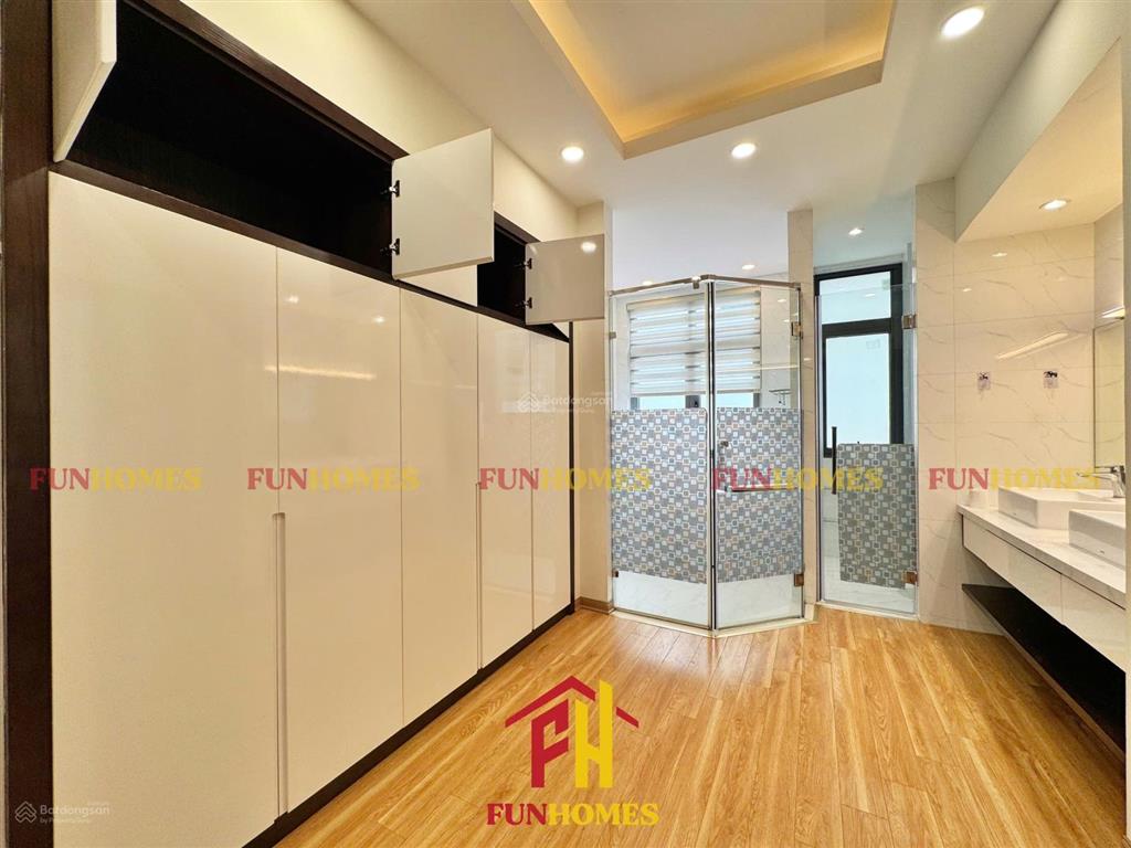 Cho thuê liền kề vinhomes the harmony đầy đủ nội thất tiện nghi, cạnh hồ điều hoà, gần vinschool