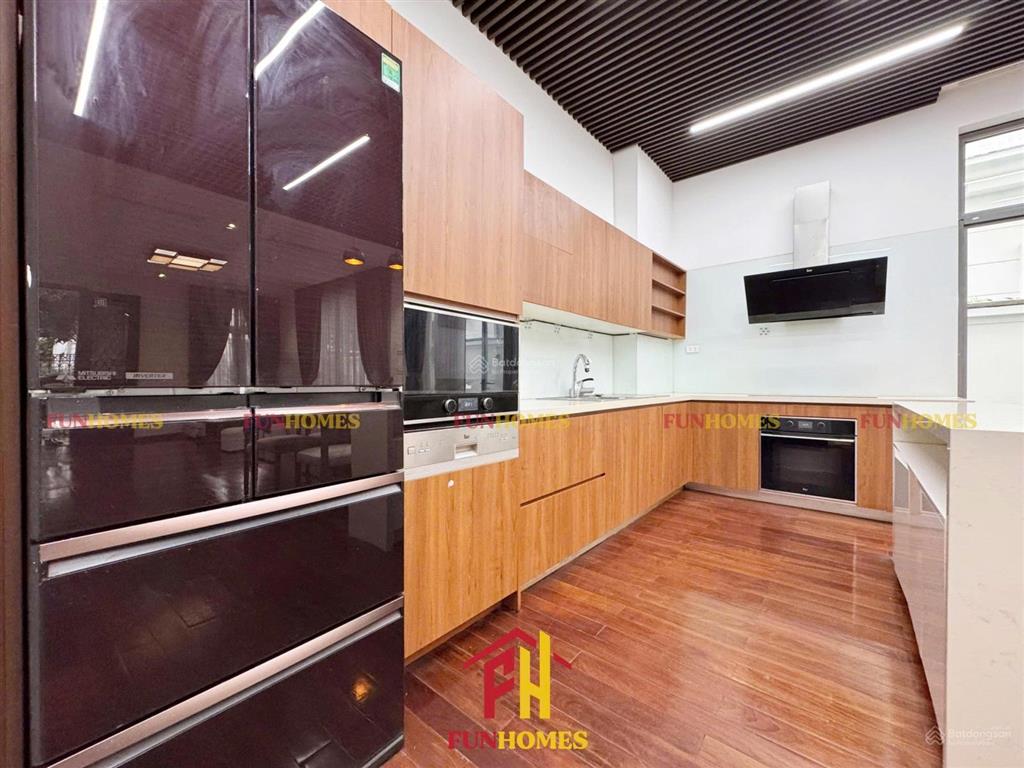 Cho thuê biệt thự vinhomes the harmony, đầy đủ nội thất, nhận nhà ở ngay