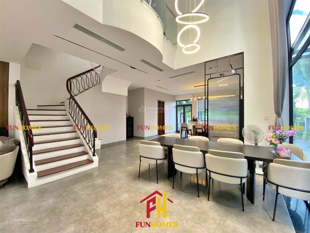 Biệt thự vinhomes riverside cho thuê nội thất hiện đại, nhận nhà ở ngay
