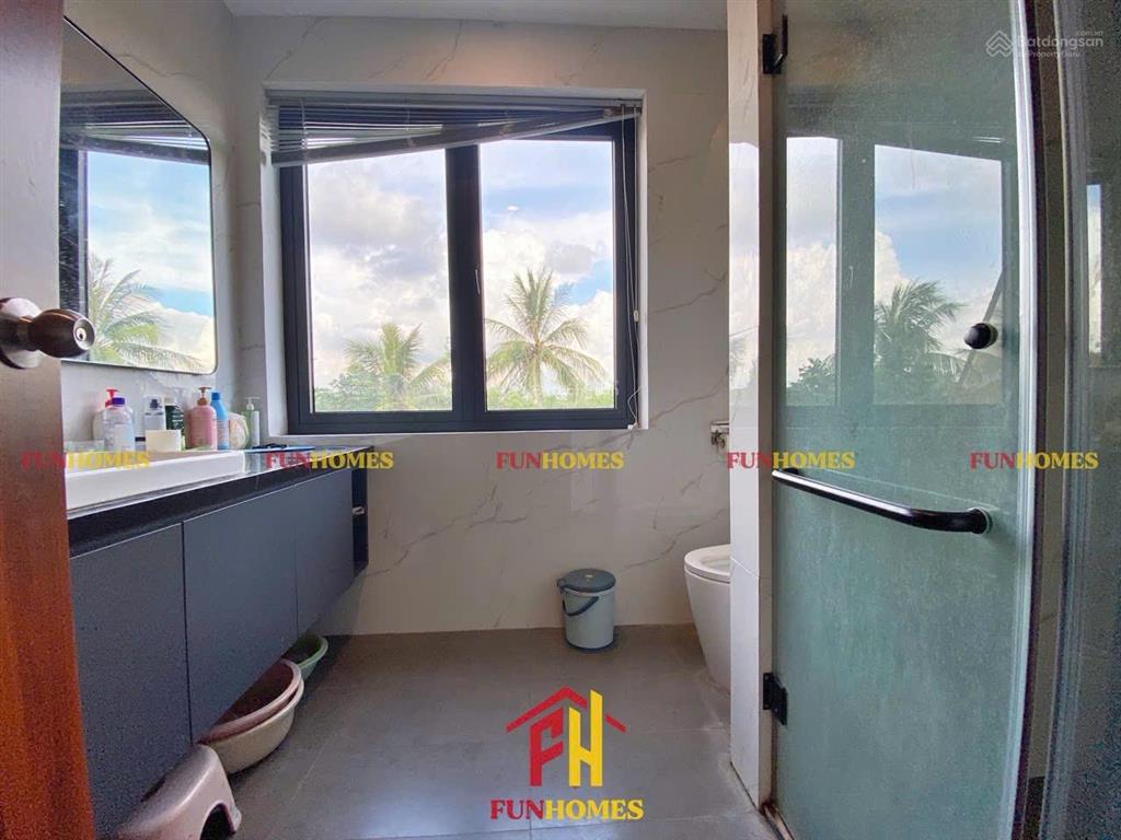 Biệt thự vinhomes riverside cho thuê nội thất hiện đại, nhận nhà ở ngay