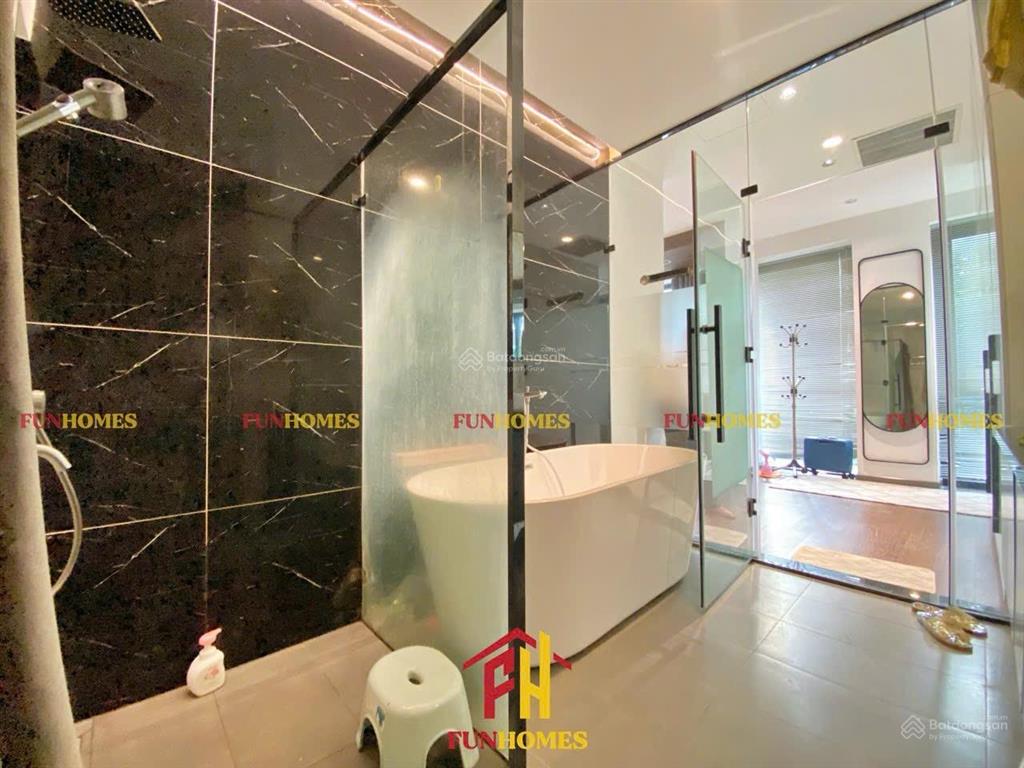 Biệt thự vinhomes riverside cho thuê nội thất hiện đại, nhận nhà ở ngay