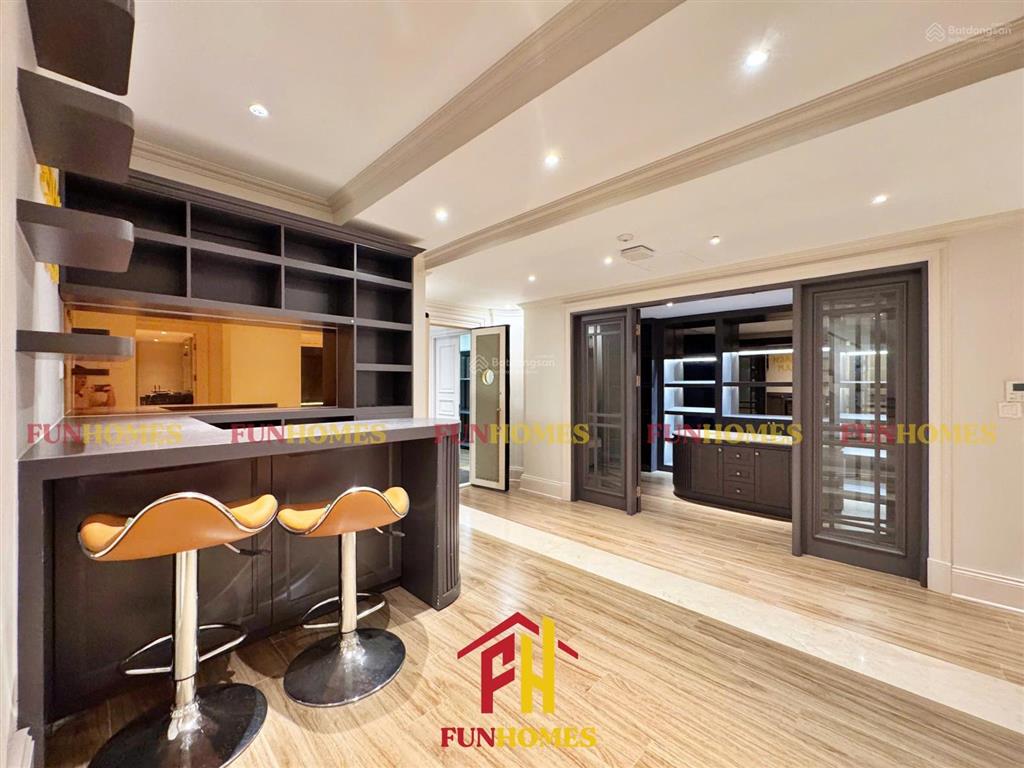 Biệt thự đơn lập vinhomes riverside cho thuê đầy đủ nội thất cao cấp và tiện nghi, nhận nhà ở ngay