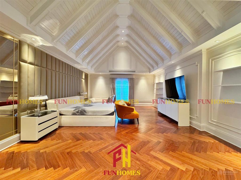 Biệt thự đơn lập vinhomes riverside cho thuê đầy đủ nội thất cao cấp và tiện nghi, nhận nhà ở ngay