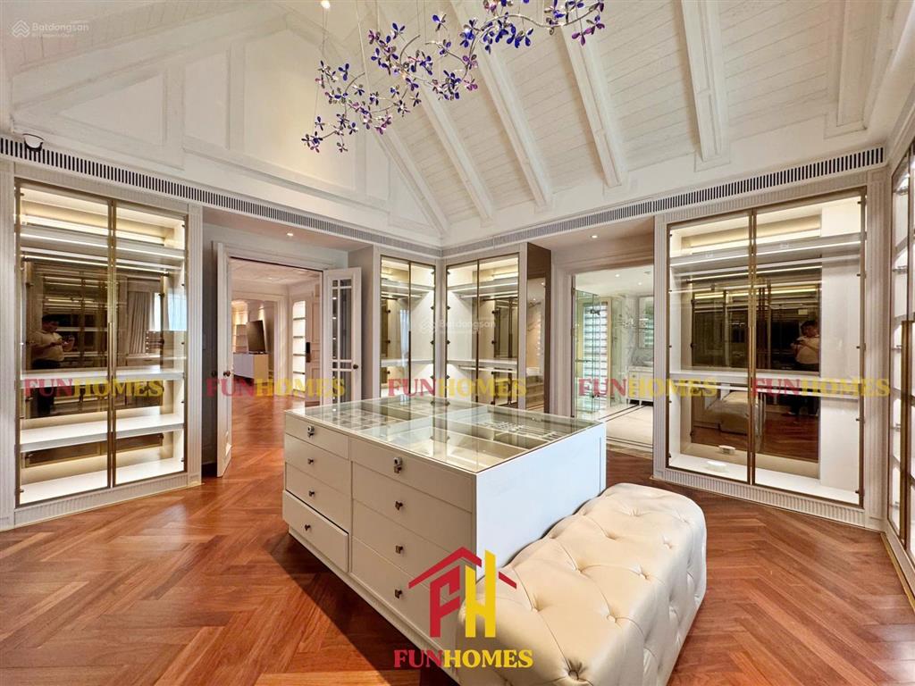 Biệt thự đơn lập vinhomes riverside cho thuê đầy đủ nội thất cao cấp và tiện nghi, nhận nhà ở ngay