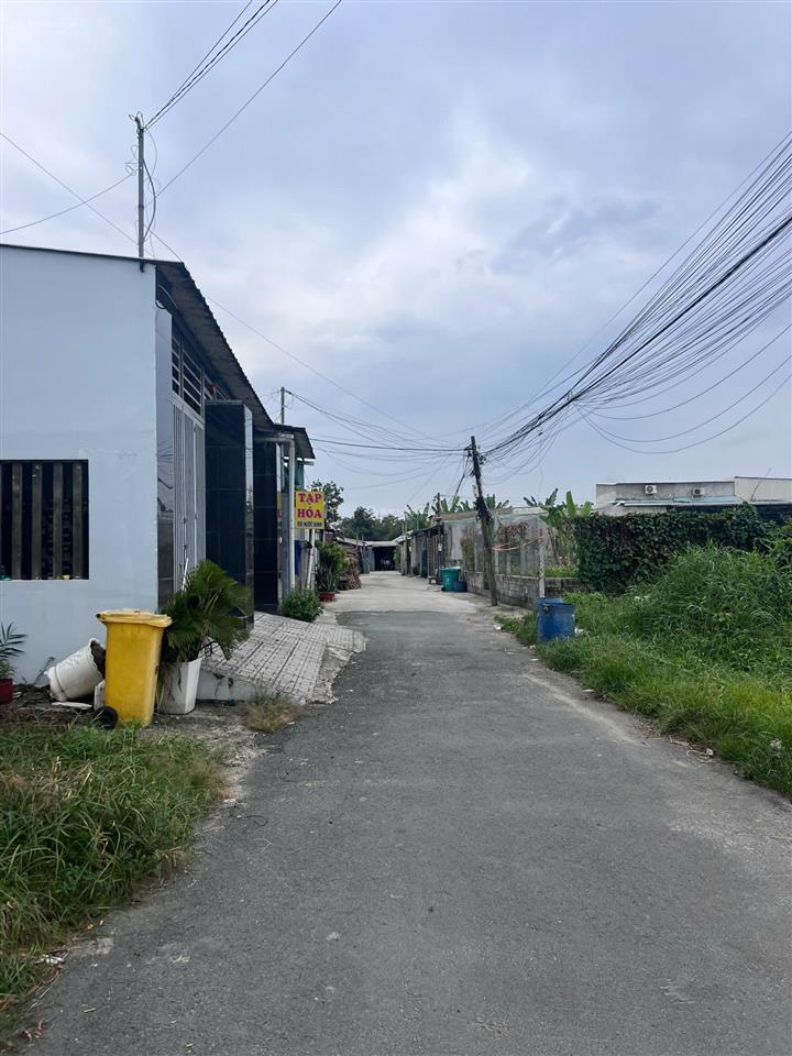 Đất gần kcn tân phú trung, củ chi, tp hcm. 2t250.