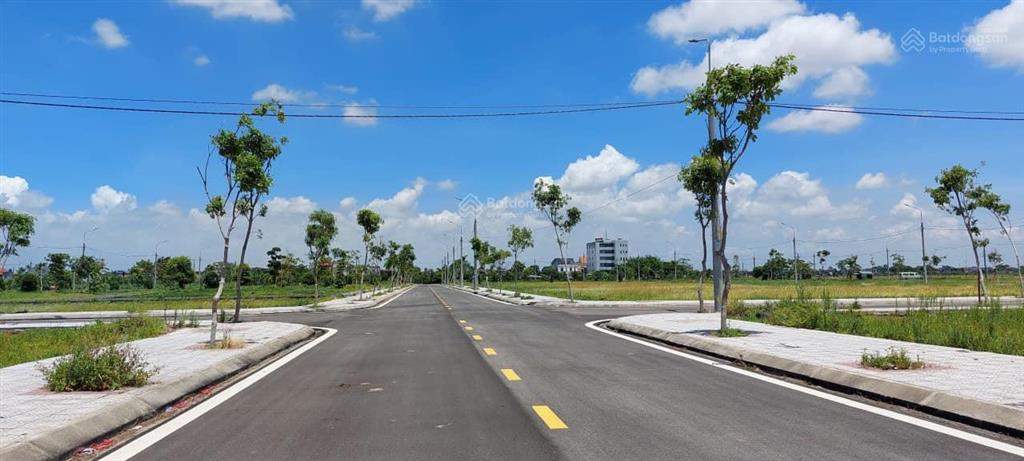 20tr /m2 thực sự quá rẻ. sẵn sổ. mặt đối diện cổng kcn 466ha, đường 62m