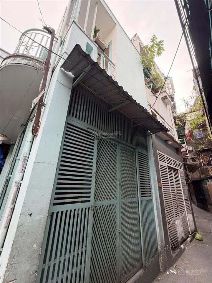 2.6 tỷ nhà căn góc nguyễn thị tần p2 shr