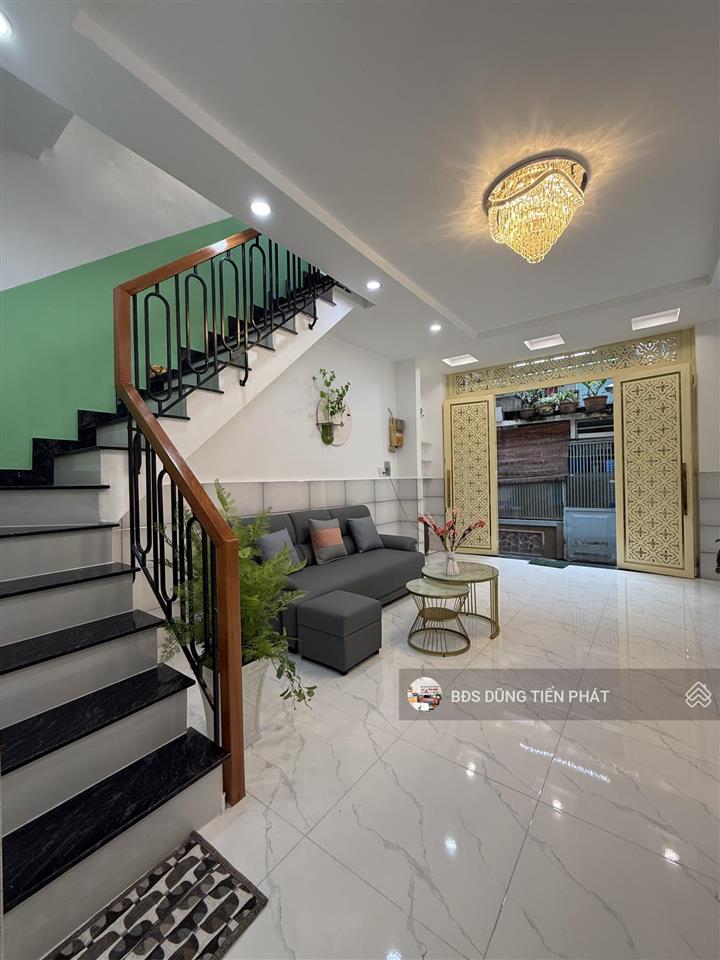Nhà mới 1 lửng  lầu ba đình 2pn, sổ hồng hiện hữu
