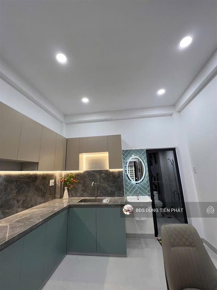 Nhà mới đẹp 2 lầu đúc ngang 7m x 6m dài hưng phú