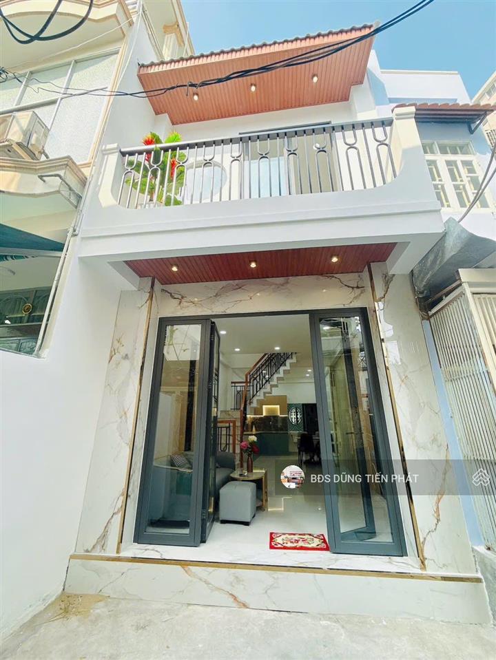 Nhà mới đẹp 2 lầu đúc ngang 7m x 6m dài hưng phú
