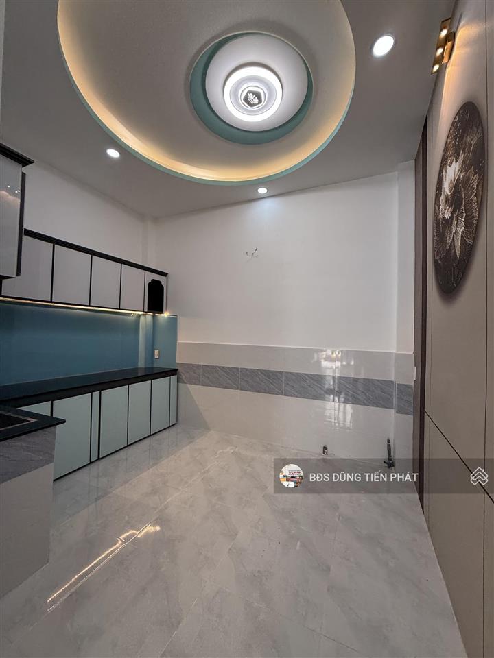 Nhà mới 1 lửng lầu 3 pn hẻm 6m lương văn căn p15