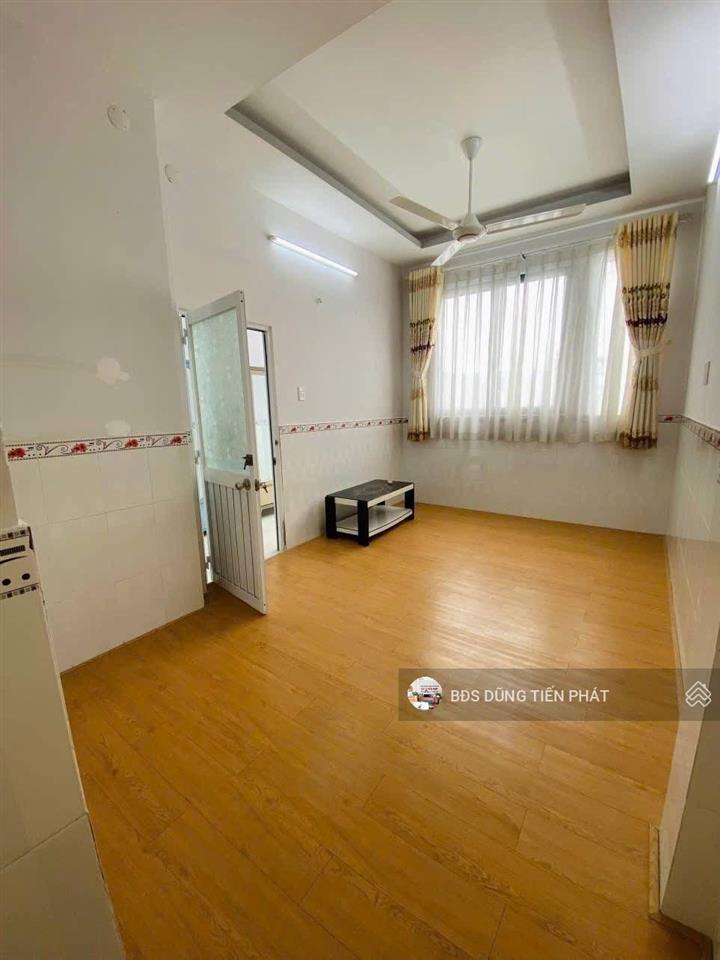 3 tầng vị trí đẹp gần đường bình đông p15 cách mt 20m