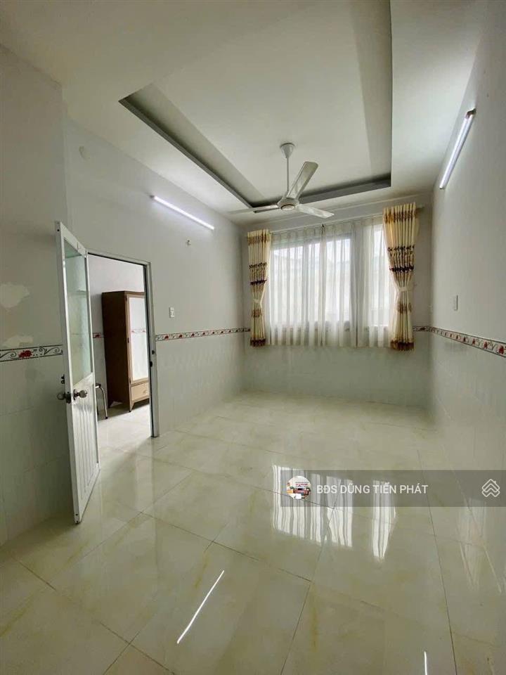 3 tầng vị trí đẹp gần đường bình đông p15 cách mt 20m