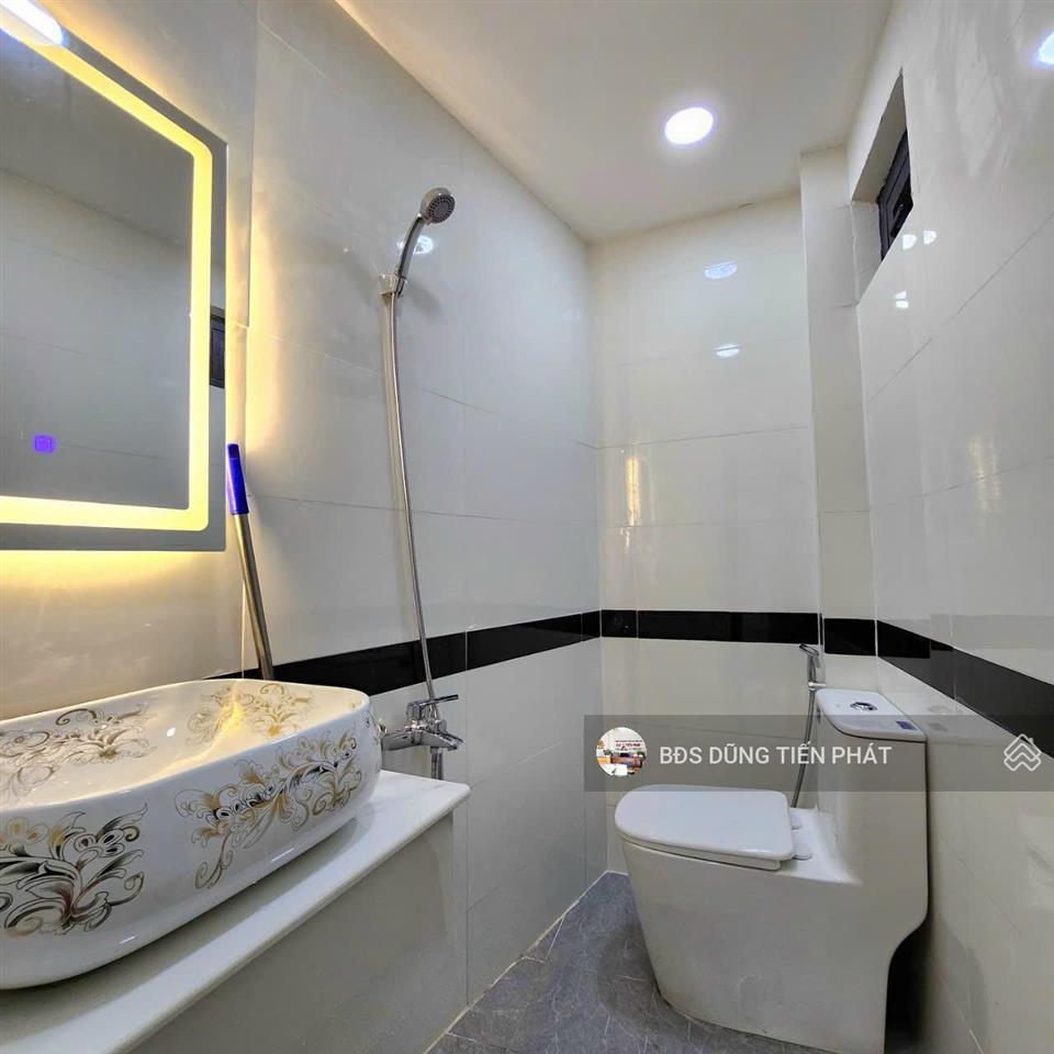 Nhà hẻm thẳng 1 lầu cách mt 20m hưng phú, p8