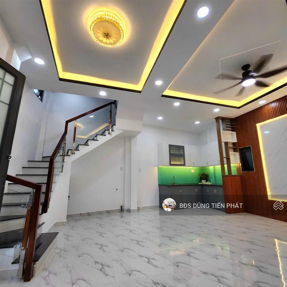 Nhà hẻm thẳng 1 lầu cách mt 20m hưng phú, p8