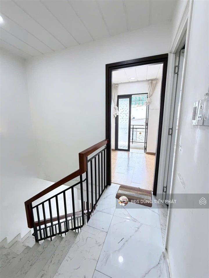 Nhà 1 lầu 4,4m x 8m hẻm 4m âu dương lân p3