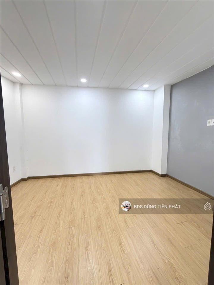Nhà 1 lầu 4,4m x 8m hẻm 4m âu dương lân p3