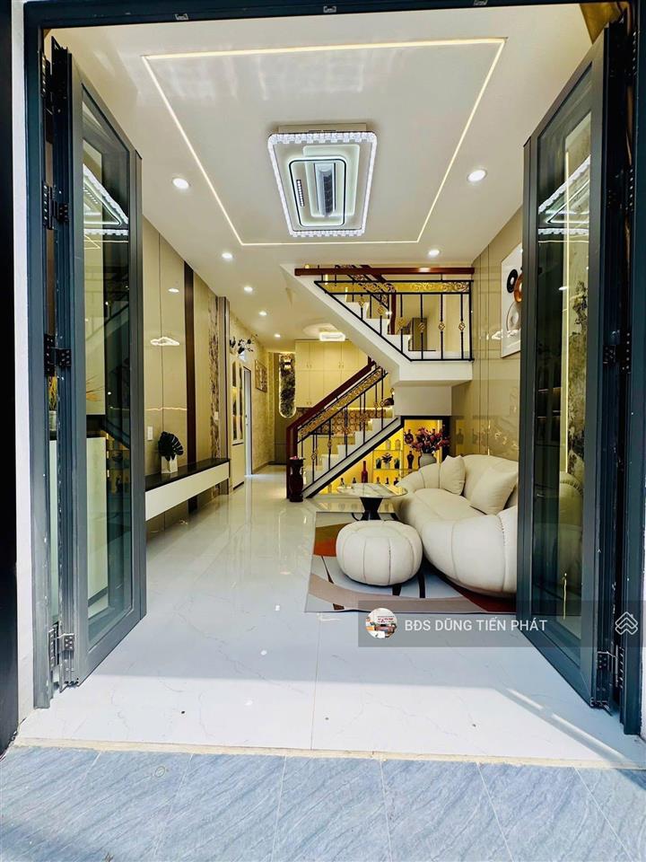 2 lầu đúc nhà mới đẹp âu dương lân, 4 phòng ngủ