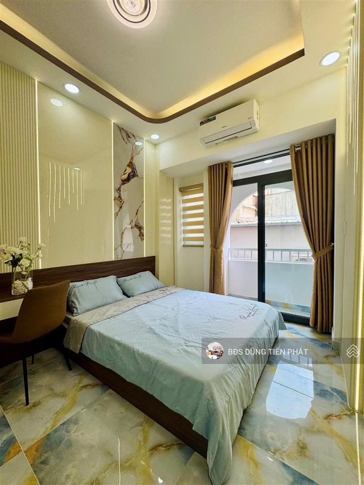Nhà 2 lầu sân thượng cách mt chỉ 30m dạ nam q8