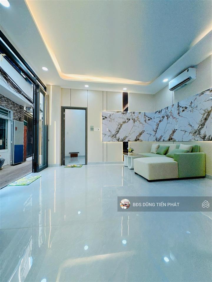 Nhà mới ngang 7,8m x 5m nở hậu 3pn hưng phú