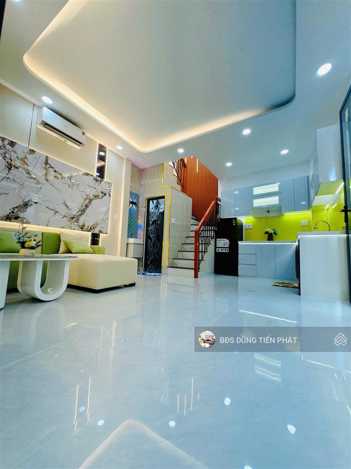 Nhà mới ngang 7,8m x 5m nở hậu 3pn hưng phú