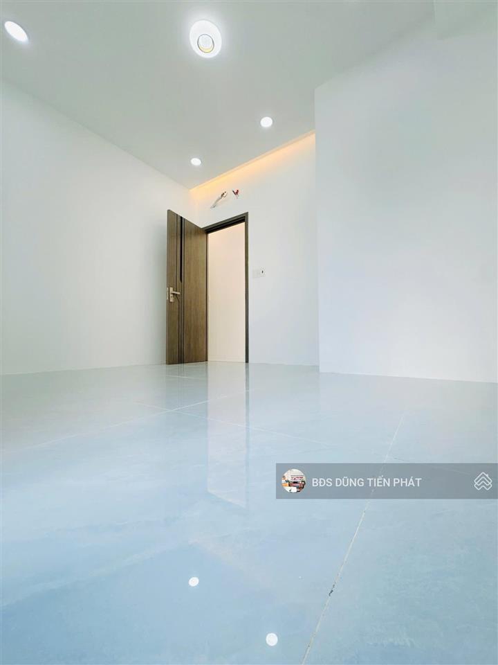 Nhà mới ngang 7,8m x 5m nở hậu 3pn hưng phú