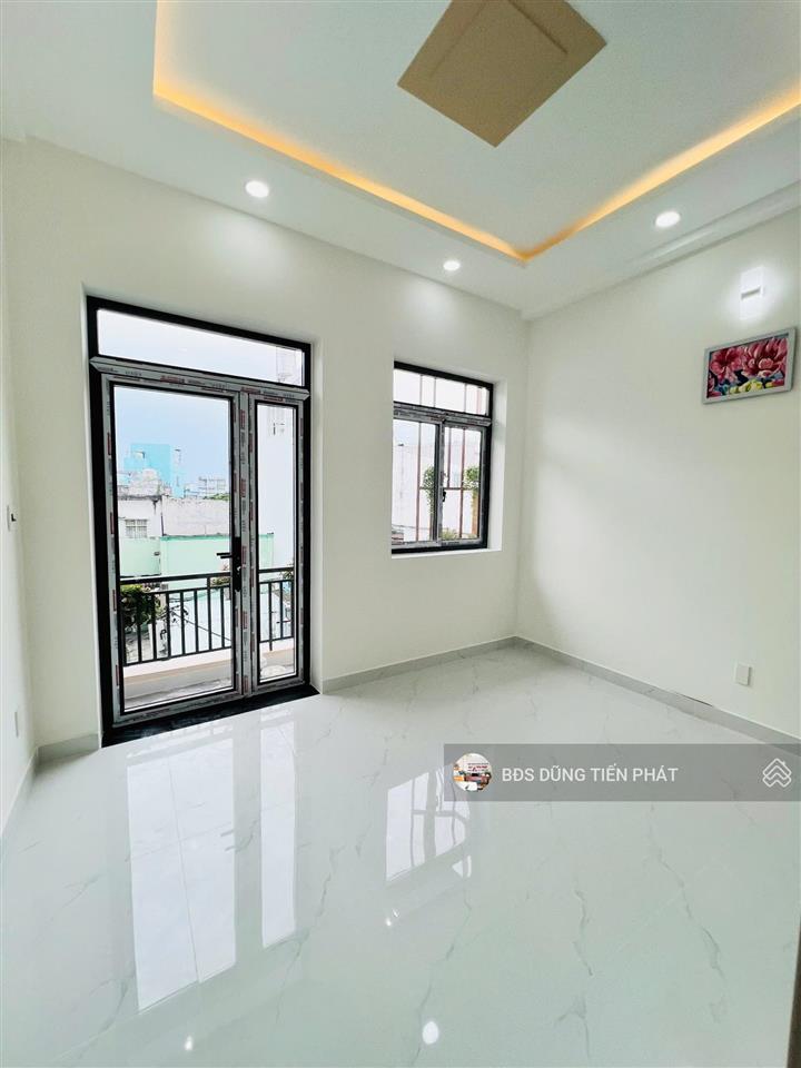 2 lầu sân thượng 4 phòng ngủ nhà mới lưu hữu phước p15