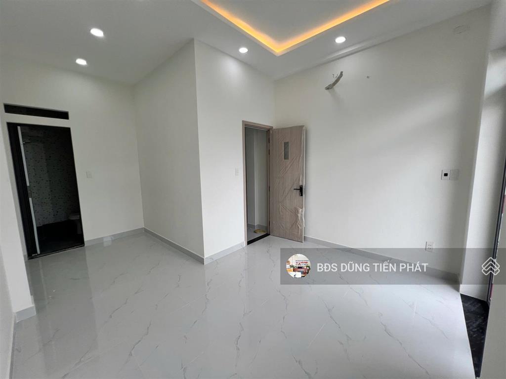 2 lầu sân thượng 4 phòng ngủ nhà mới lưu hữu phước p15