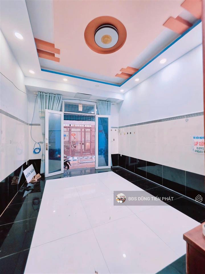 Nhà 3 lầu đúc hẻm bông sao p5  q8 trước nhà 4m
