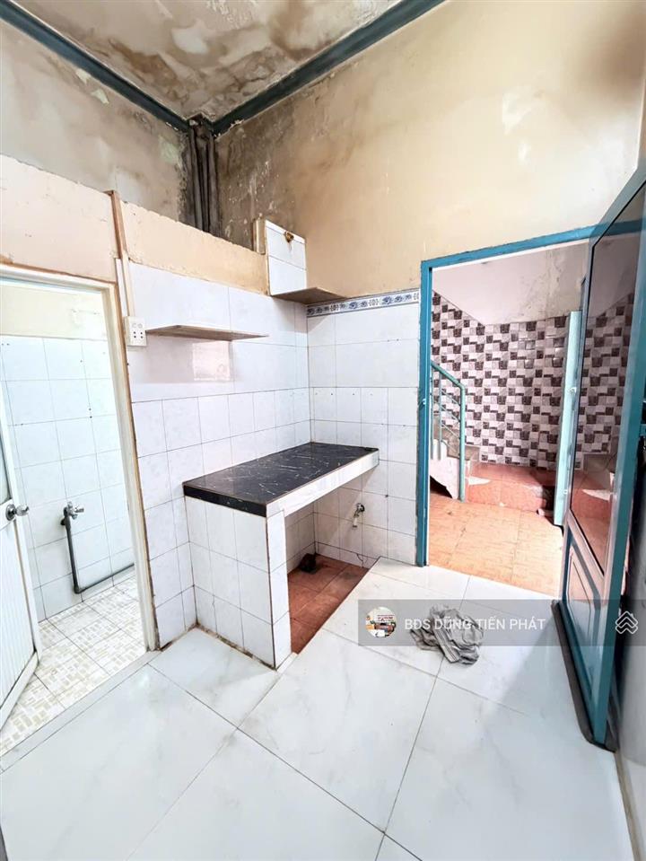 Nhà 1 lầu 2 mt hẻm gần đường tuy lý vương p12