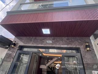 Nhà mới 2 lầu sân thượng 3 pn đường tùng thiện vương
