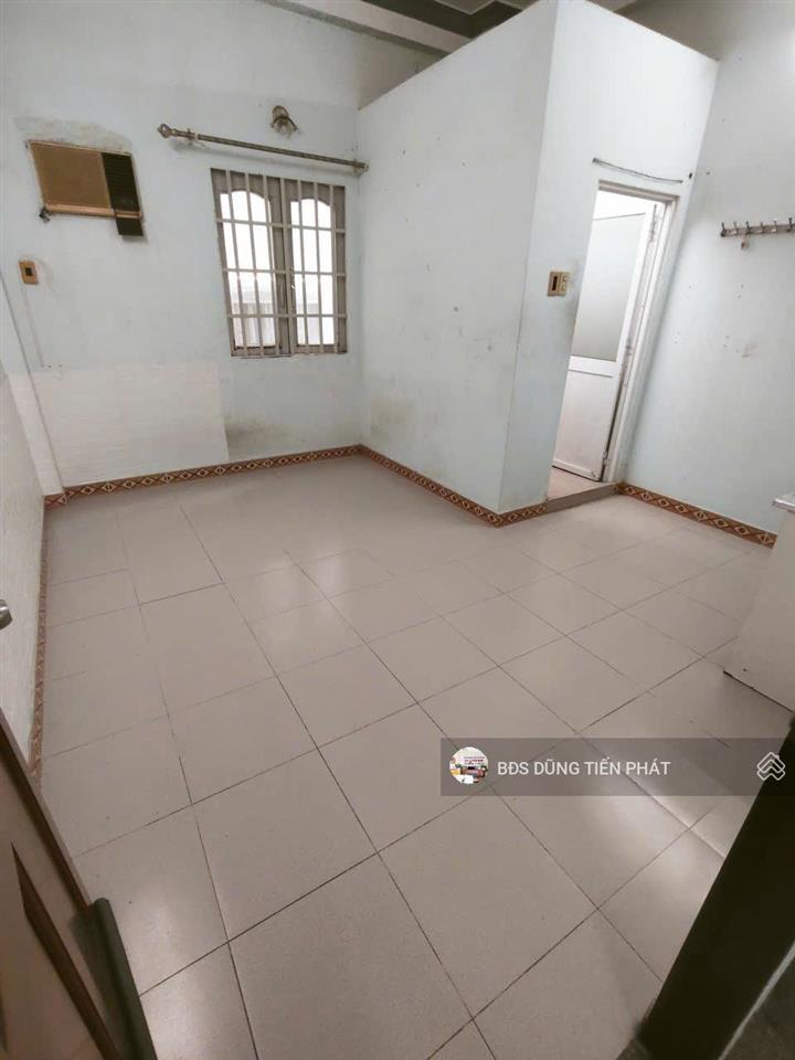 Nhà 4 tầng nở hậu bùi minh trực, dt 4m x 14m