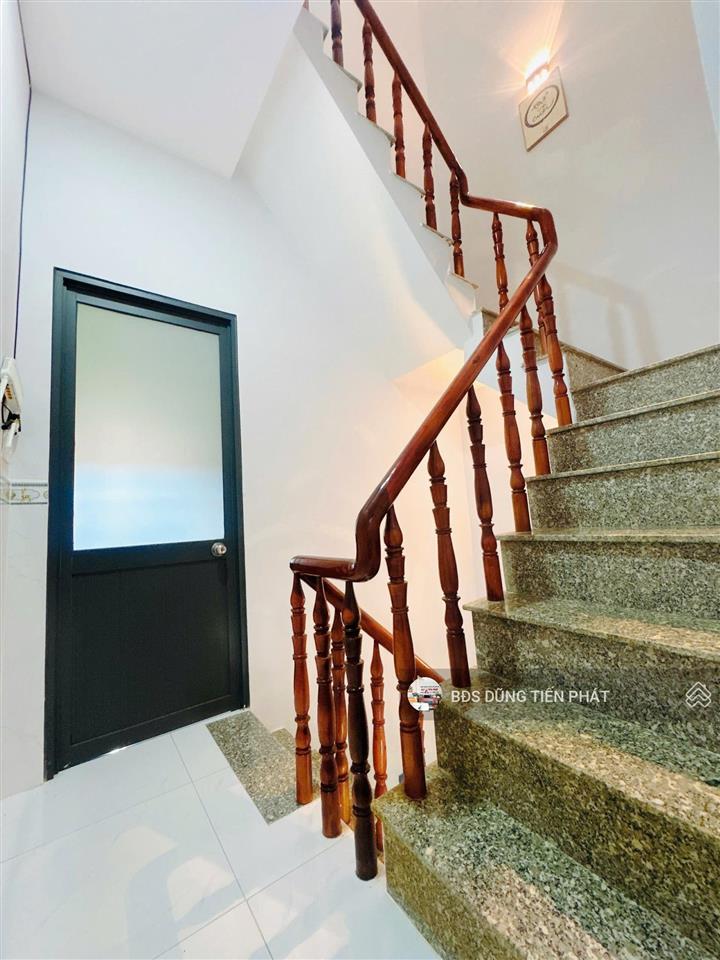 Nhà 4 tầng lê thành phương, p15 (40,5m2)