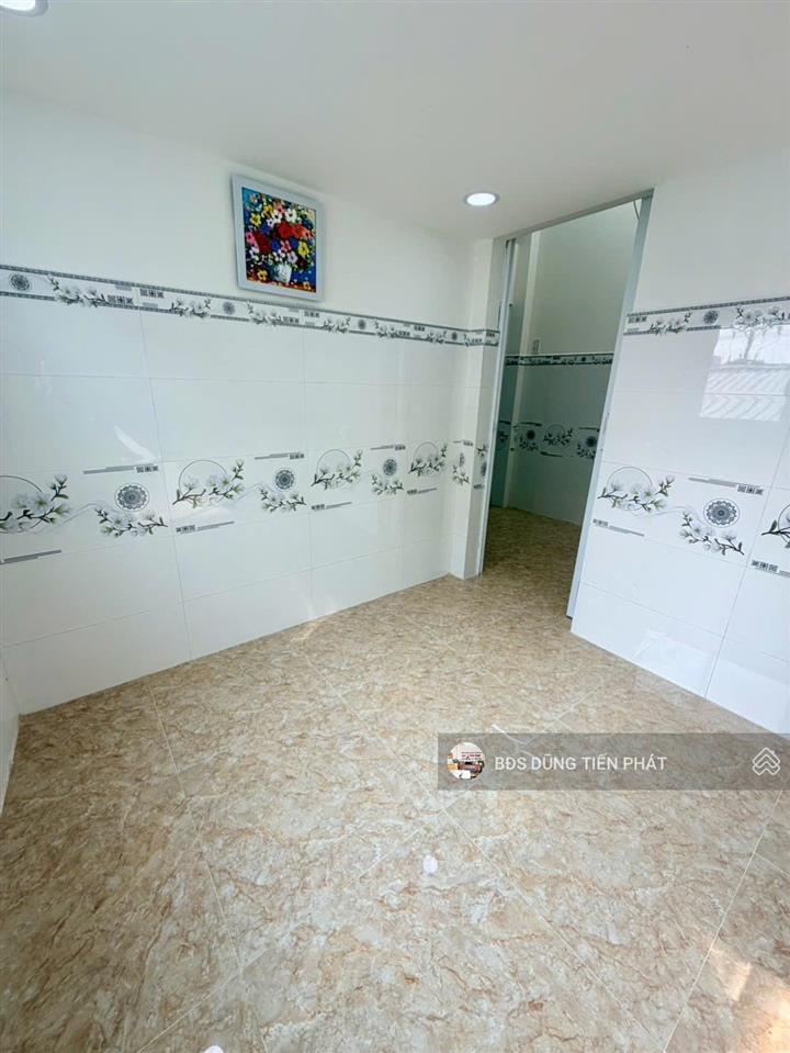 Mặt tiền thụt 1 lửng 1 lầu p15 (35m2 đất) giá tốt