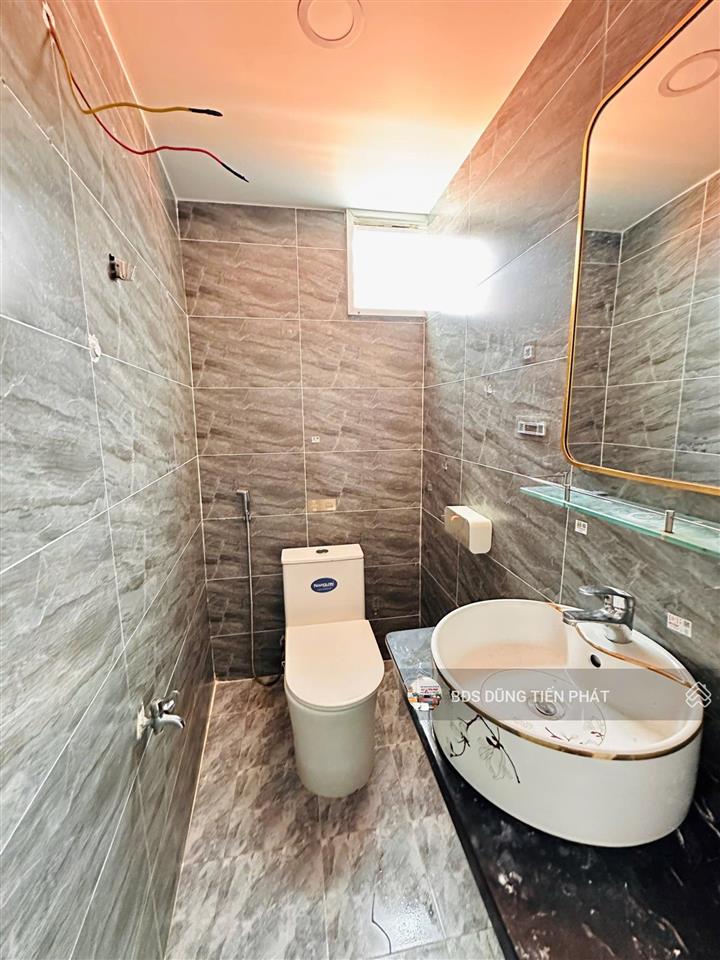 1 lầu bình đông p14 cách mt 50m (3 pn) hiện hữu